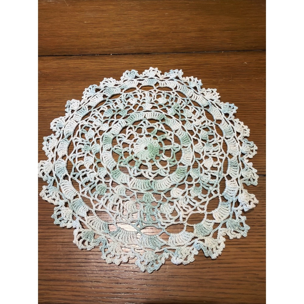 Vintage 11" Doily Green‎ & White Hand Crochet